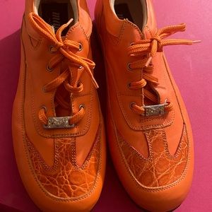 🌟Brand new mauri sneakers authentic🌟🌟